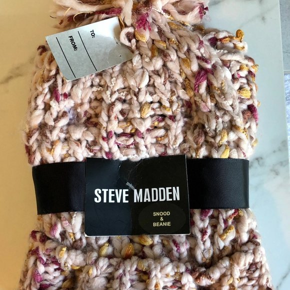 Steve Madden Beanie and Snood set - Picture 1 of 2